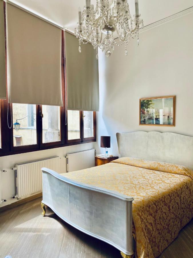 B&B Ca' Dor Venesia Bagian luar foto